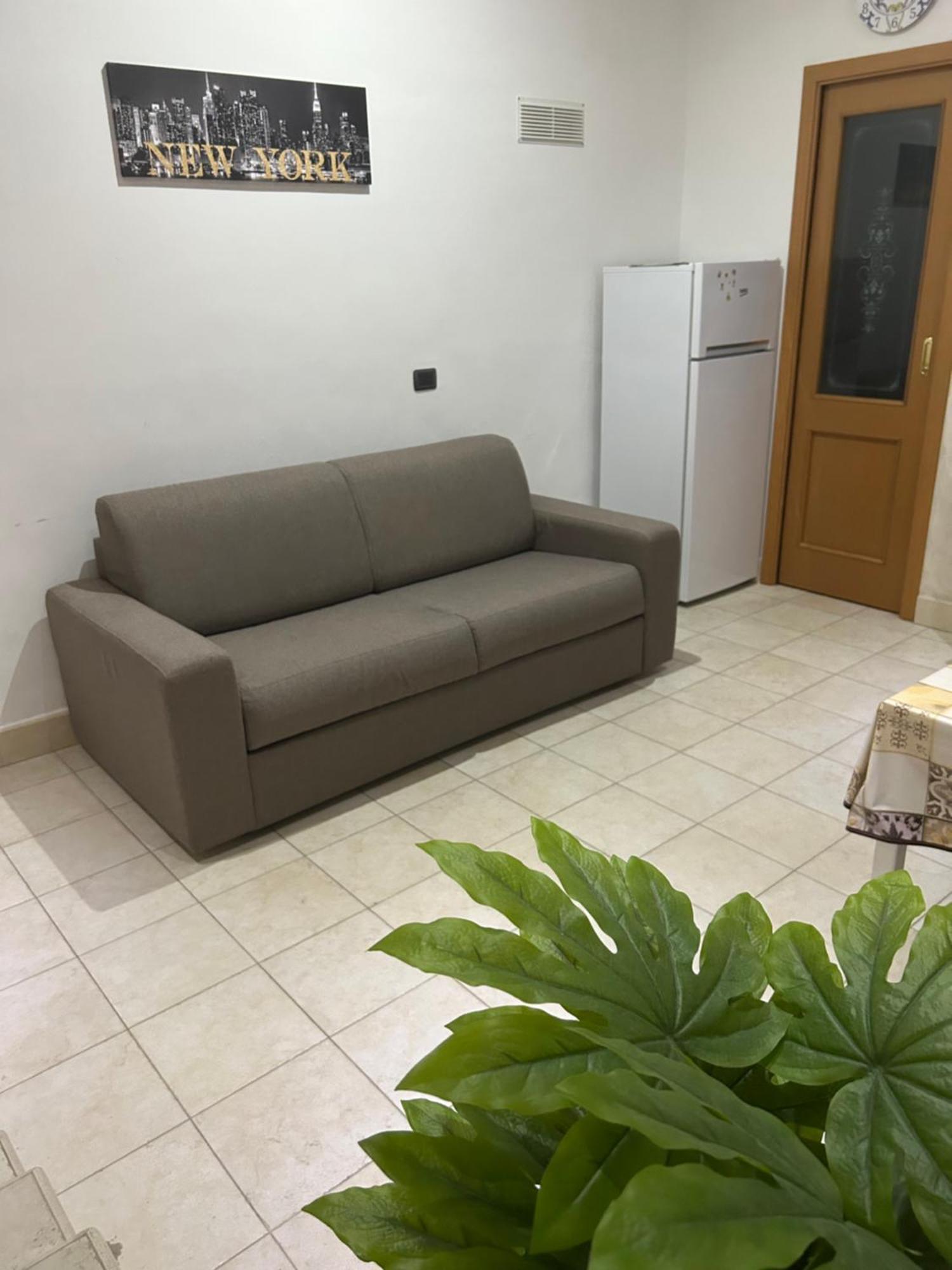 La Dependance Apartment Barletta Bagian luar foto